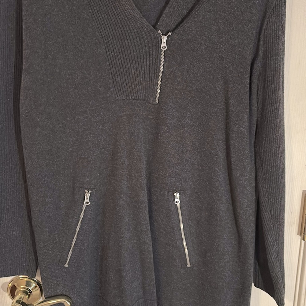 Sweater - Picture 2 of 3